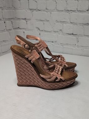 Bottega Veneta Blush Woven Leather Wedge Italian Made Sandals EU 39 US 9